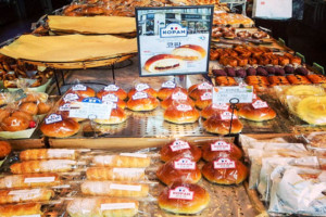 Korean pastries, breads and desserts