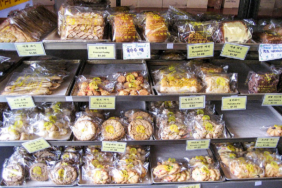 Korean pastries, breads and desserts